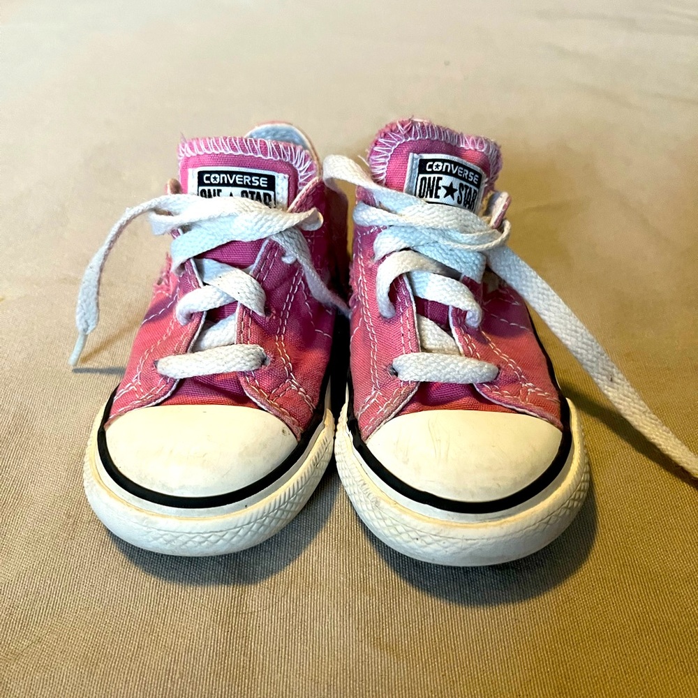 Girls Converse Shoe